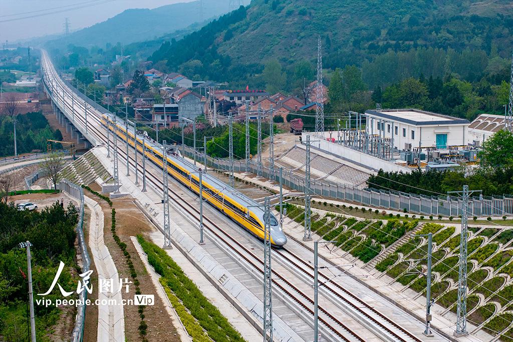 陕西：西十高铁启动时速385公里提速试验【3】
