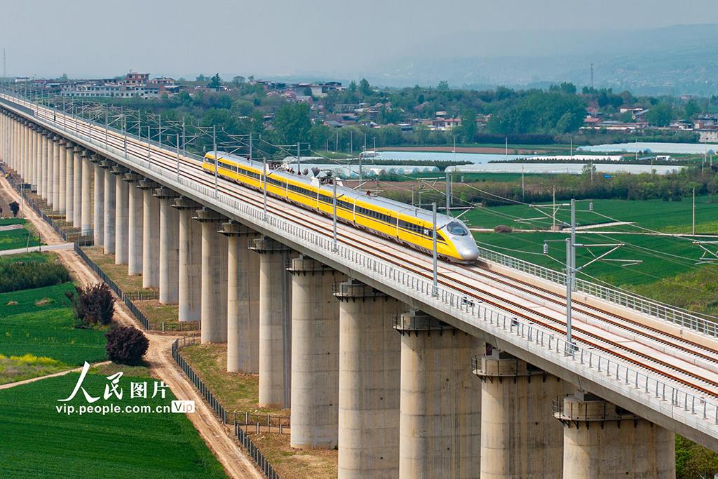 陕西：西十高铁启动时速385公里提速试验【6】